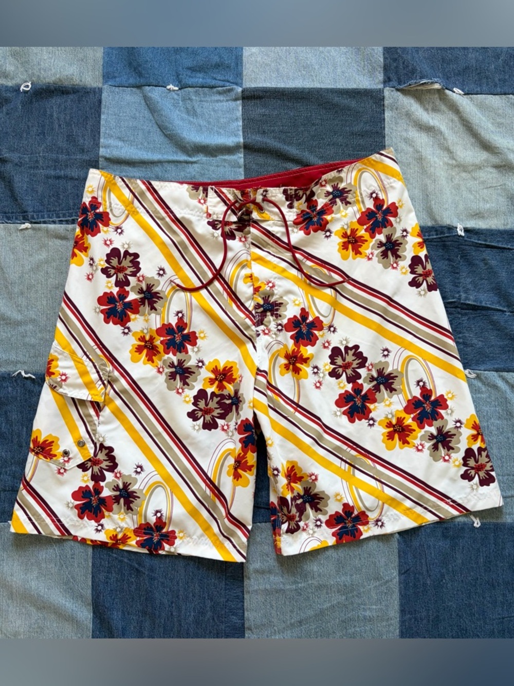 vtg y2k no boundaries board shorts striped floral white yellow red men’s 40 swim